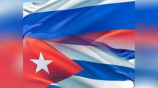 флаги Кубы и России