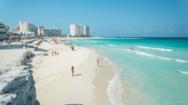 пляжи Канкуна будут закрыты