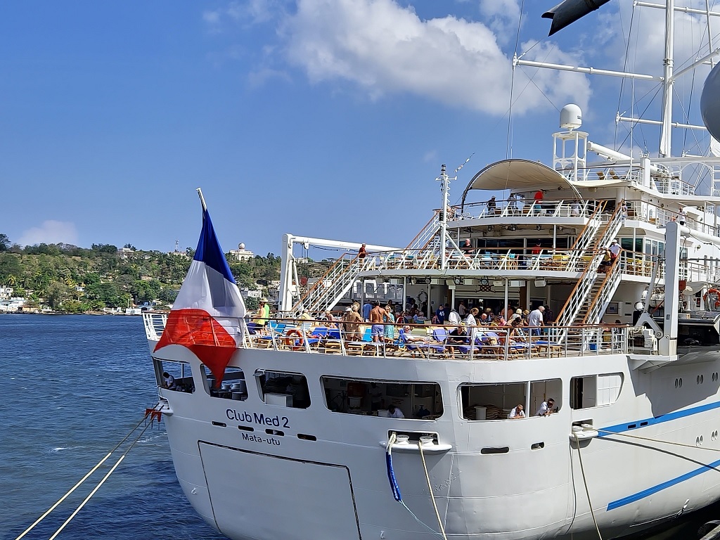 судно  Club Med 2