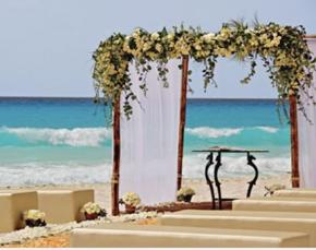 Свадьбы и романтическая обстановка на мексиканском Карибском побережье
